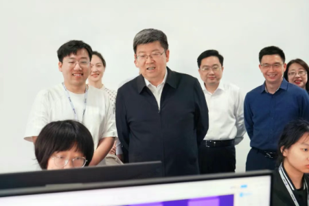 任泽锋赴淮南高新区调研重点企业和重大项目